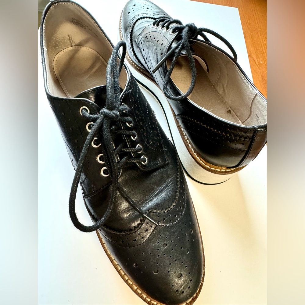 Wingtip Sneakers